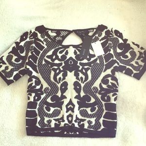 Black and White Crop Top [L]